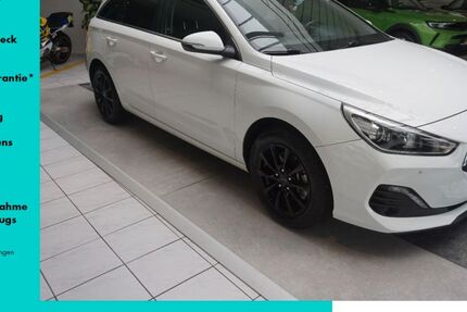 Hyundai i30 106.658 km 12.990 &euro; Dresden 01257