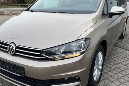 VW Touran 175.900 km 12.800 &euro; Freital 01705
