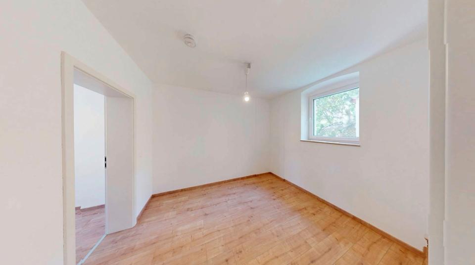 Erdgeschoßwohnung Dresden Pieschen - 4 Zimmer, 82 m&sup2;, 199.000&euro; | Angebot:26715713