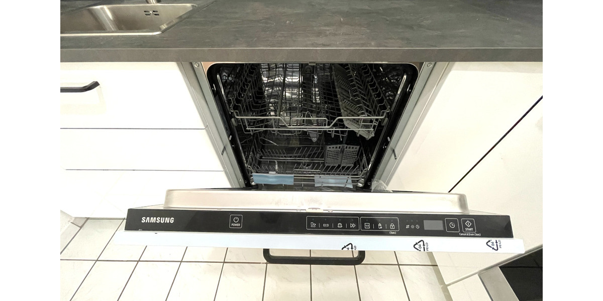 Moderne 2 Zimmer Wohnung in Boxdorf Moritzburg | EBK+TERASSE+TG 2 zimmer