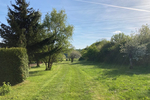Attraktives Baugrundstück mit sehr großem Garten und Weitblick