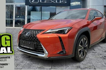 Lexus UX 22.000 km 27.300 &euro; Dresden 01139