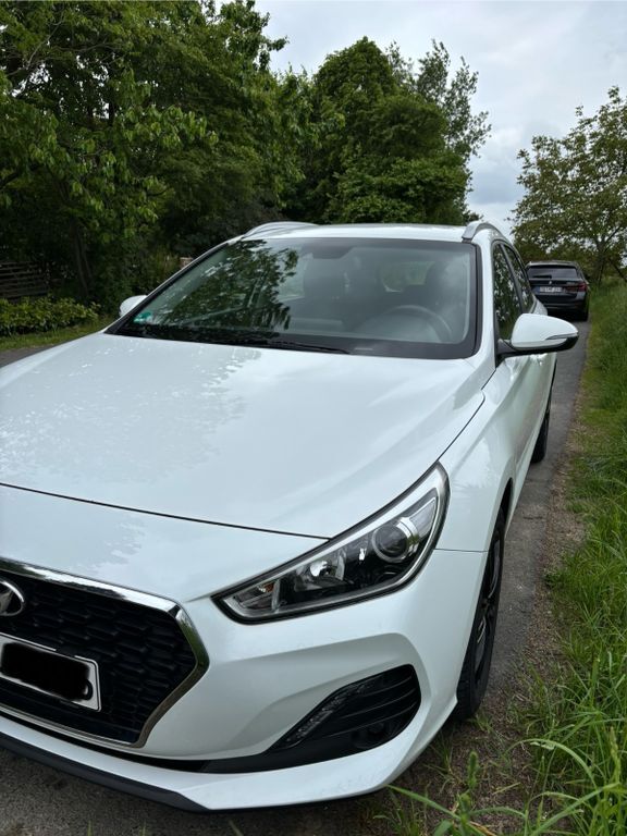 i30
