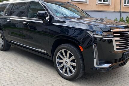 Cadillac Escalade 85.000 km 97.999 € Dresden 01159