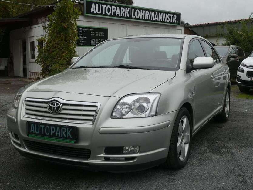 Toyota Avensis 89.600 km 4.500 € Dresden 01237