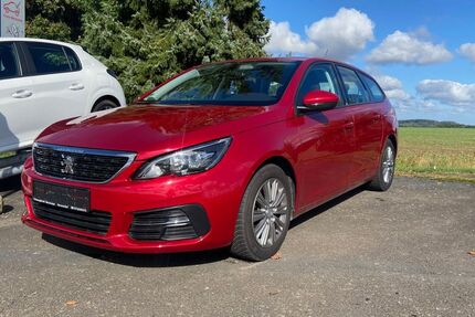 Peugeot 308 71.500 km 12.490 € Freiberg 09599