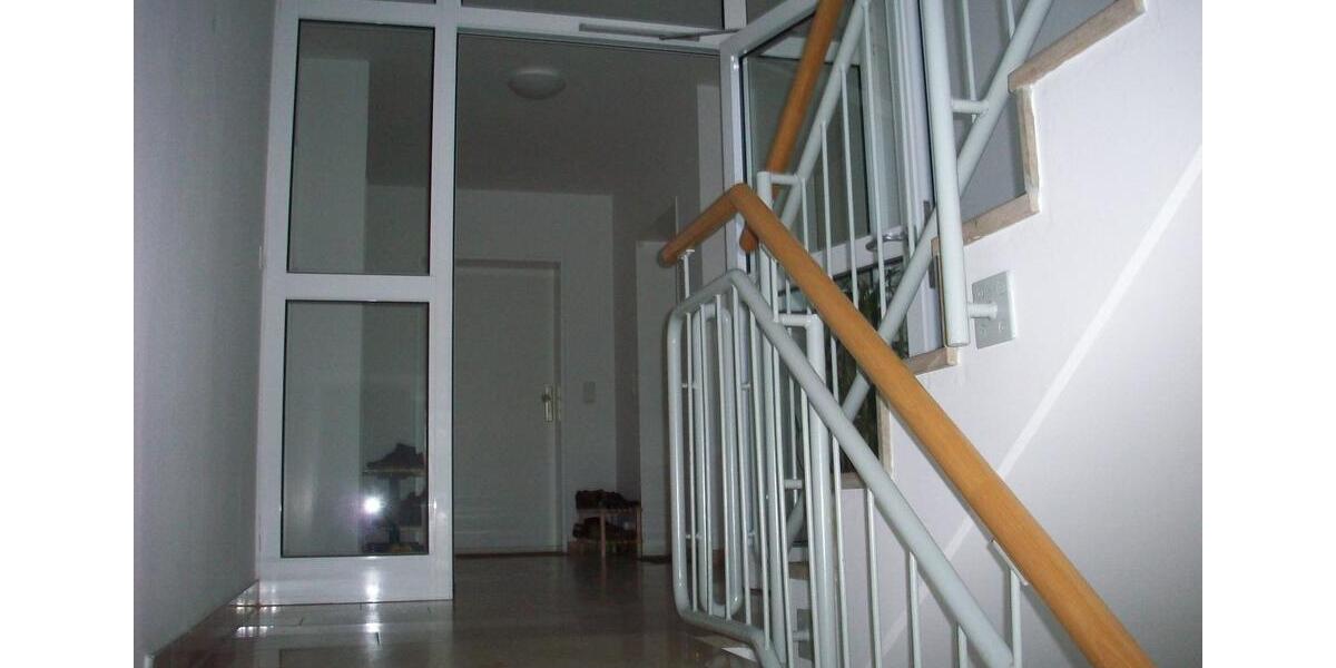 Etagenwohnung Dresden Neustadt - 1 Zimmer, 36 m&sup2;, 350&euro; | Angebot:26252656