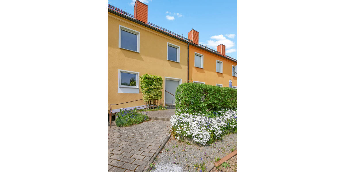 Reihenmittelhaus Stolpen - 4 Zimmer, 83 m&sup2;, 1.000&euro; | Angebot:26540092