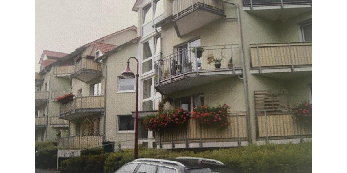 Erdgeschoßwohnung Pirna - 3 Zimmer, 74 m&sup2;, 600&euro; | Angebot:26384045