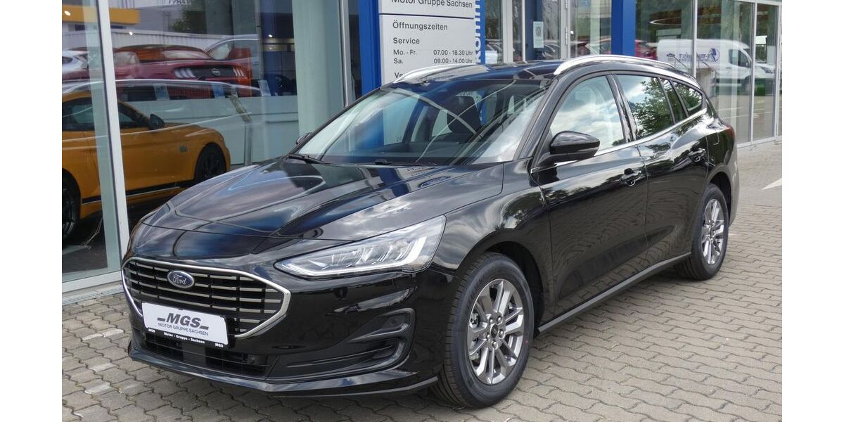 Ford Focus 3.000 km 26.180 &euro; Radebeul 01445