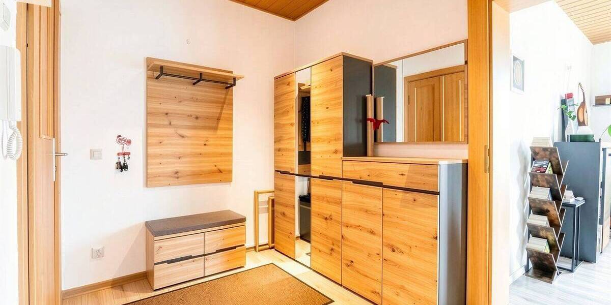 Etagenwohnung Dresden Naußlitz - 2 Zimmer, 63 m&sup2;, 179.000&euro; | Angebot:26851752