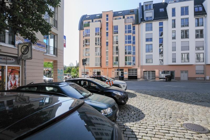Johannstadt - helle 2-Zi.Wohnung mit 2 Südbalkonen und Fußbodenheizung
