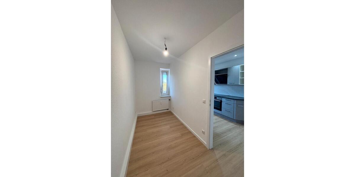 Etagenwohnung Pirna - 2.5 Zimmer, 60 m&sup2;, 580&euro; | Angebot:26459468