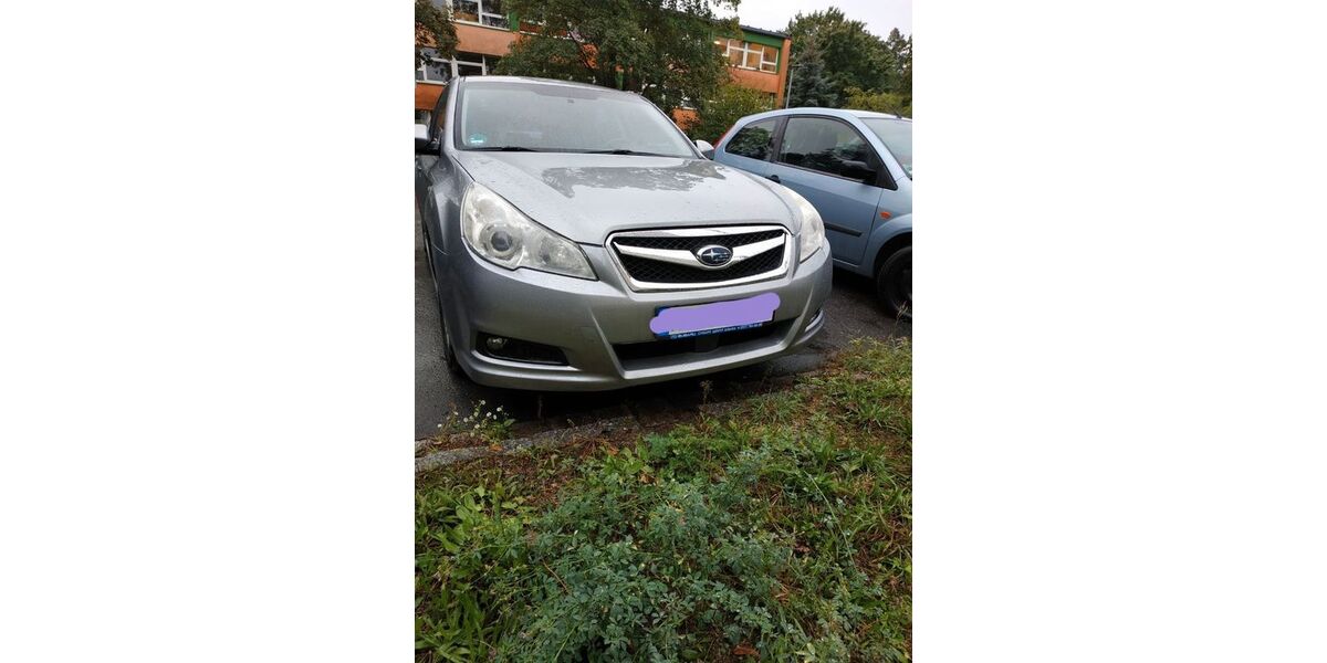 Subaru Legacy 210.000 km 6.100 &euro; Coswig 01640