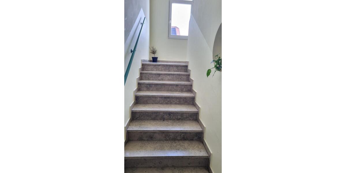 Dachgeschoßwohnung Weinböhla - 2 Zimmer, 43 m&sup2;, 435&euro; | Angebot:25219054