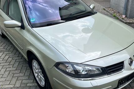Renault Laguna 200.000 km 3.790 € Dresden 01139