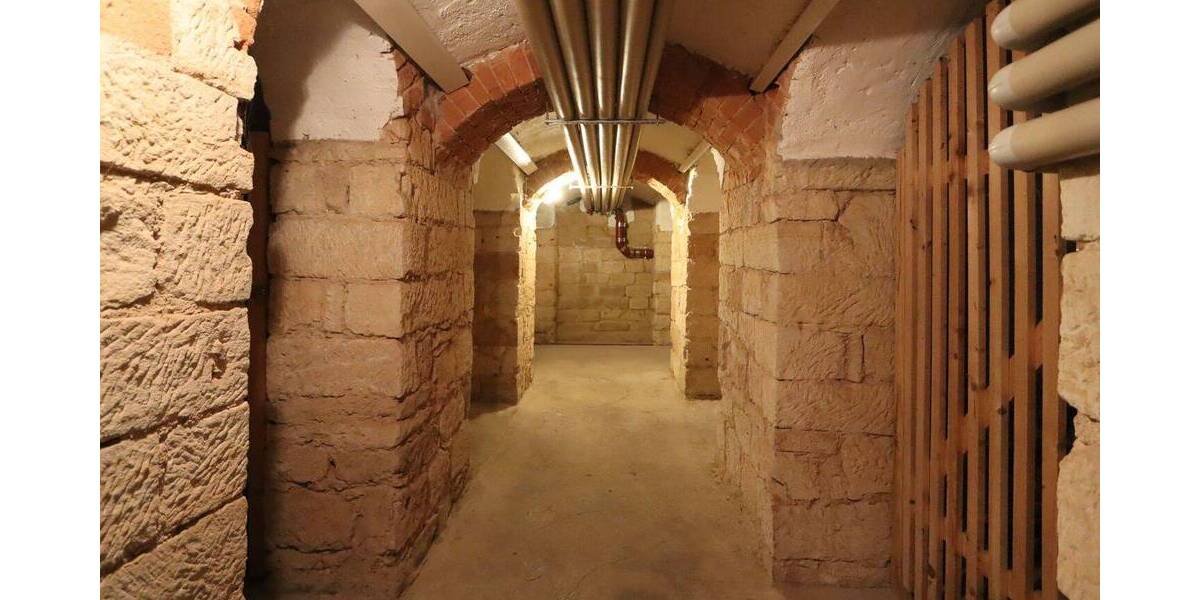 Etagenwohnung Pirna - 2 Zimmer, 72 m&sup2;, 129.000&euro; | Angebot:25798987