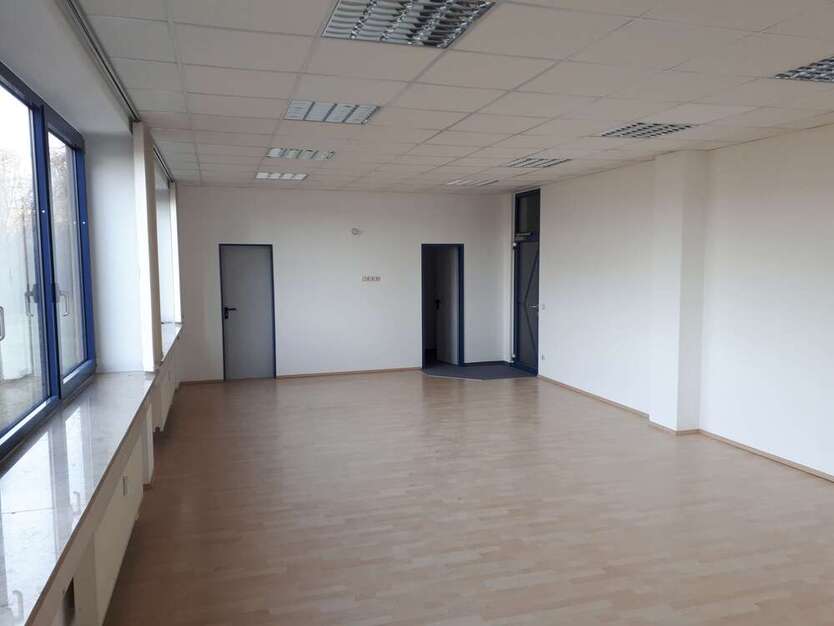 Büro in Dresden 612 € 68 m²