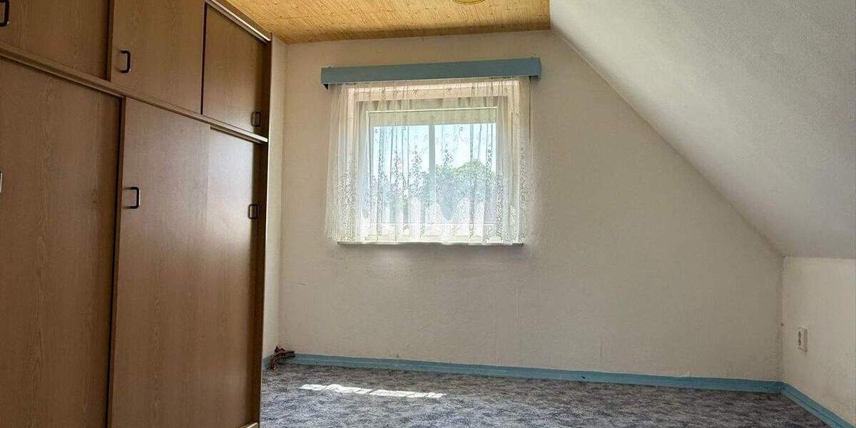 Einfamilienhaus mit Potenzial in angenehmer Wohnlage von Weinböhla 5 zimmer