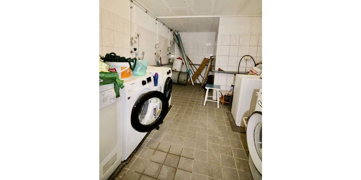 +++ Sehr schöne 3 Zimmer Wohnung in Bühlau komplett saniert, inkl. Garten - bezugsfertig! +++ 3 zimmer