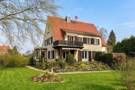 Haus Dresden Langebrück - 6 Zimmer, 200 m&sup2;, 899.000&euro; | Angebot:26513854