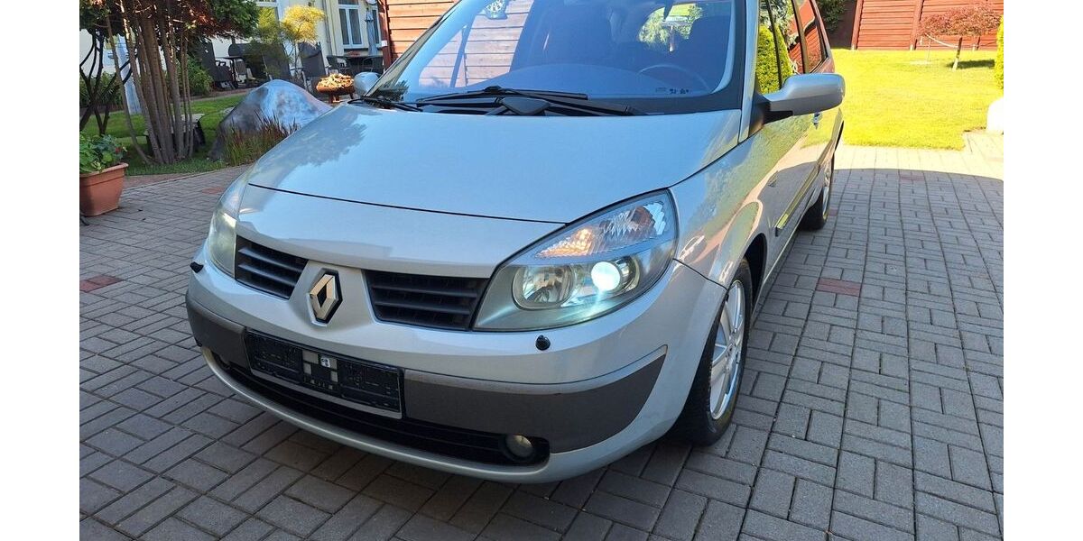 Renault Scenic 169.000 km 3.900 &euro; Radebeul 01445
