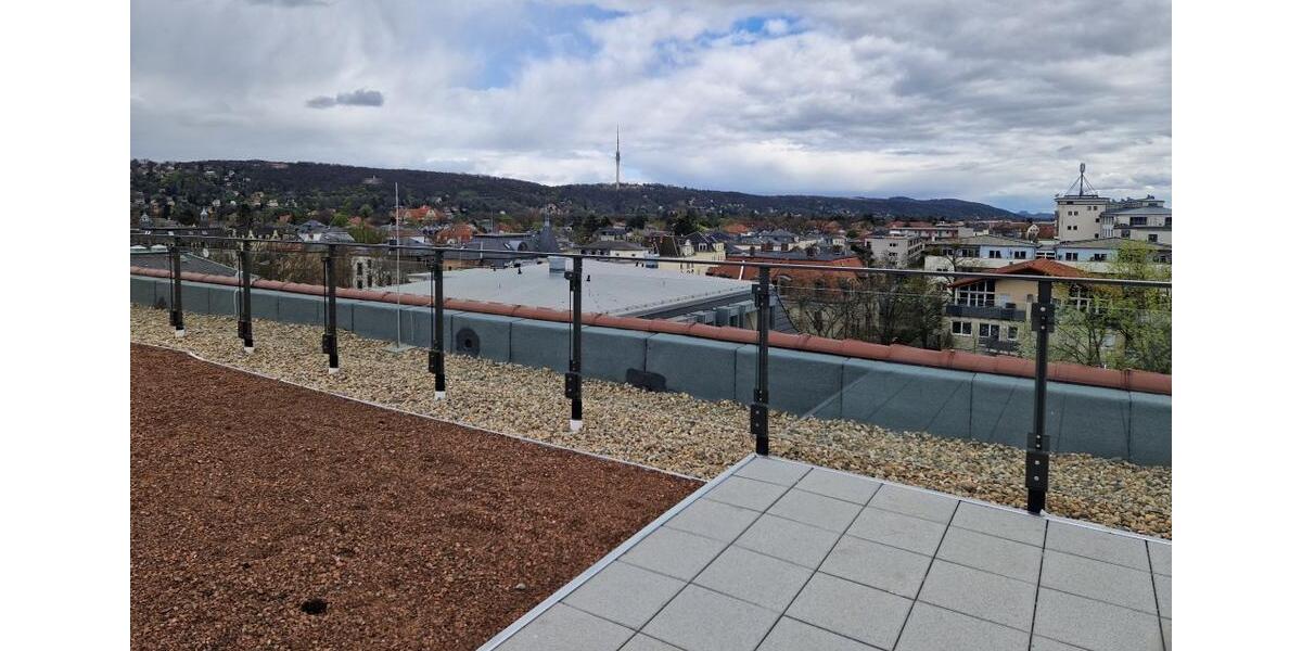 Dachgeschoßwohnung Dresden Blasewitz - 1 Zimmer, 32 m&sup2;, 455&euro; | Angebot:25725131