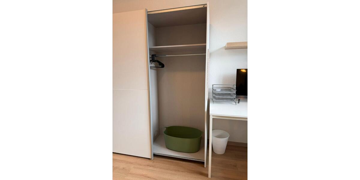 Etagenwohnung Dresden Blasewitz - 4 Zimmer, 38 m&sup2;, 650&euro; | Angebot:26406535