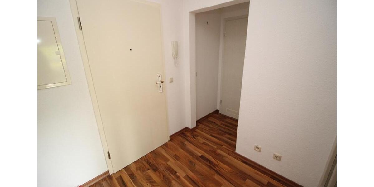Etagenwohnung Dresden Cotta - 1 Zimmer, 38 m&sup2;, 350&euro; | Angebot:25616810