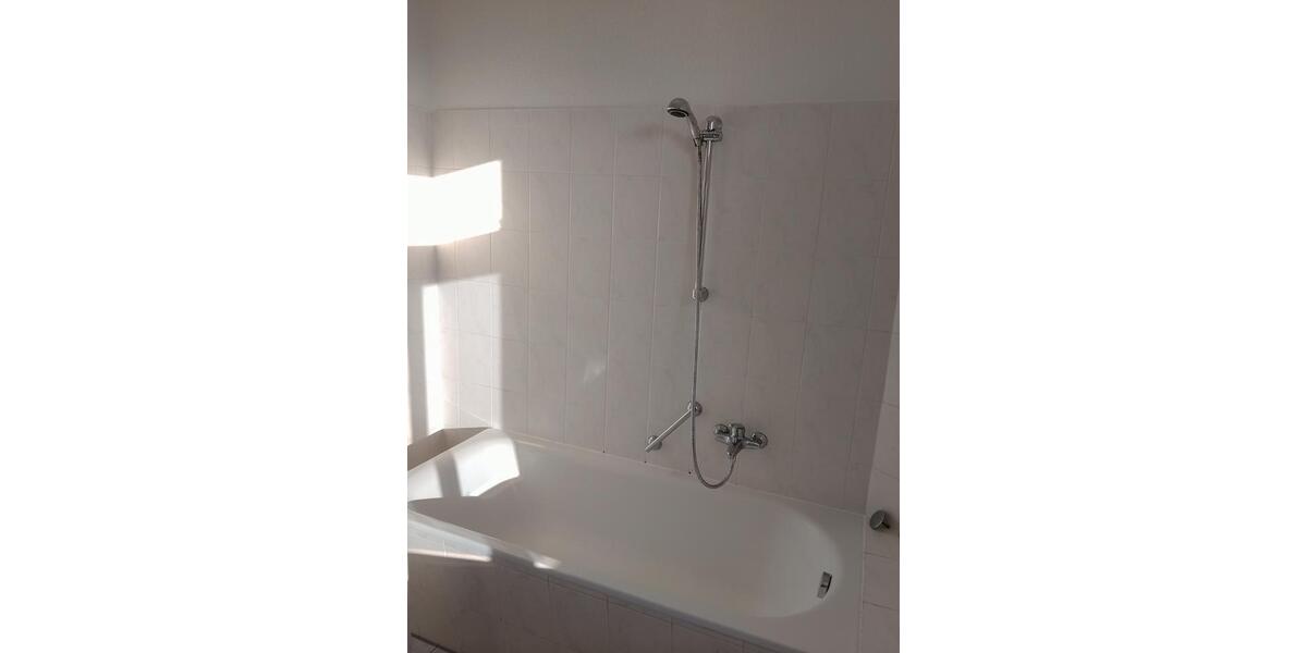 Etagenwohnung Radebeul - 4 Zimmer, 122 m&sup2;, 1.400&euro; | Angebot:25790617