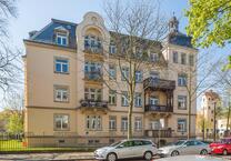 Geräumige 3 Zimmerwohnung im Dachgeschoss ab sofort!