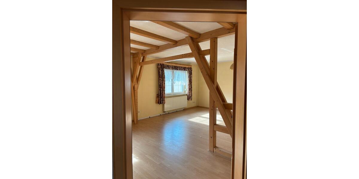 Einfamilienhaus Ebersbach - 7 Zimmer, 488 m&sup2;, 198.000&euro; | Angebot:26820127