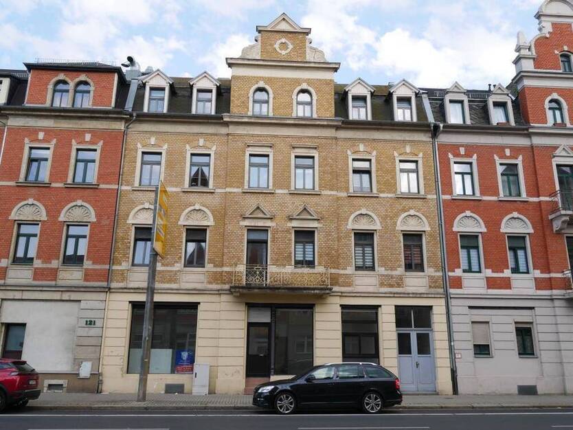 Helle großzügige Bürofläche und Lagerfläche über zwei Etagen in zentraler Lage in Freital!