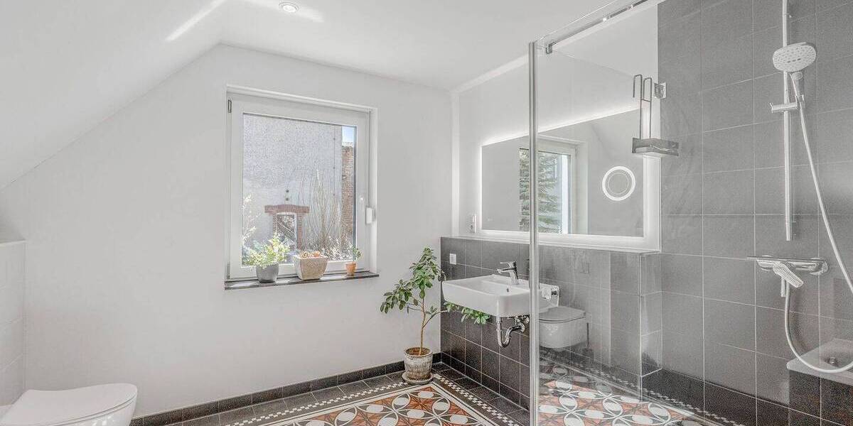 Einfamilienhaus Radeberg Liegau-Augustusbad - 3 Zimmer, 128 m&sup2;, 690.000&euro; | Angebot:26595140