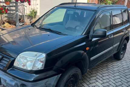 Nissan X-Trail 267.000 km 1.300 &euro; Dresden 01139
