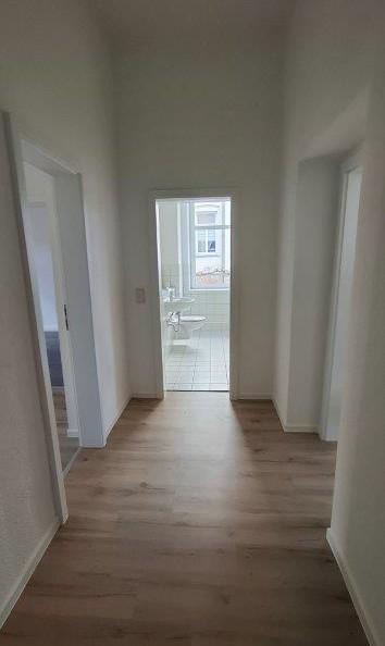 Erdgeschoßwohnung Freital - 3 Zimmer, 64 m&sup2;, 477&euro; | Angebot:26129614