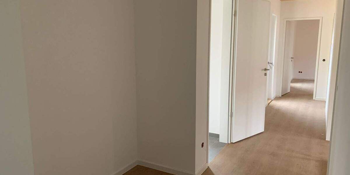 Etagenwohnung Dresden Äußere Neustadt - 3 Zimmer, 100 m&sup2;, 1.660&euro; | Angebot:25836250