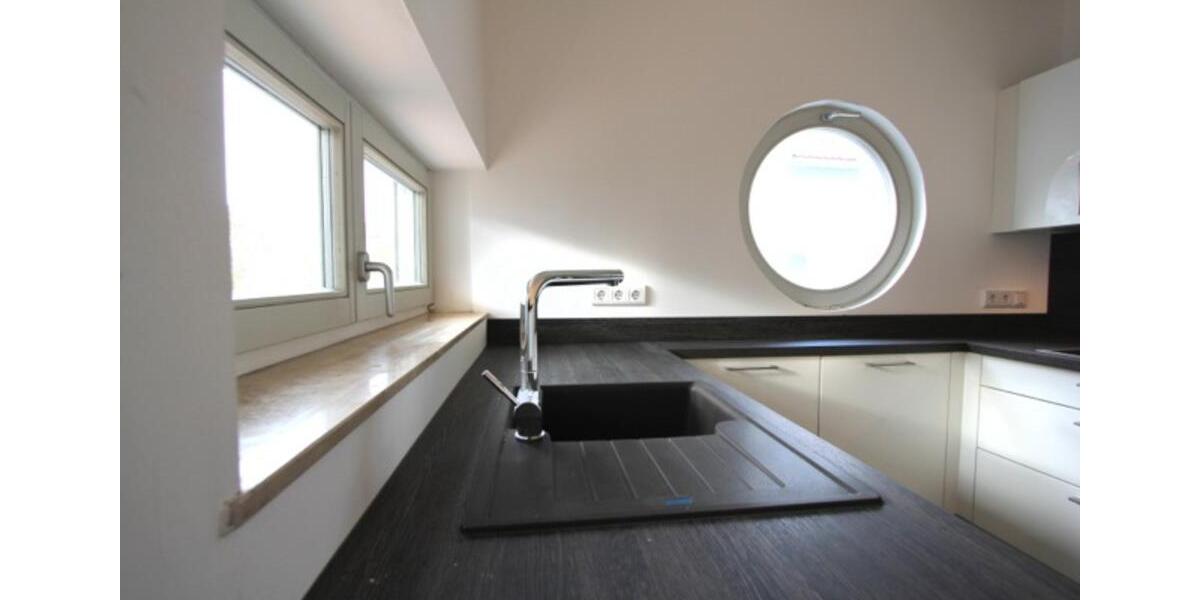 Top Altersvorsorge mit 4,8% Mietrendite, Stellplatz, Balkon & EBK 2 zimmer