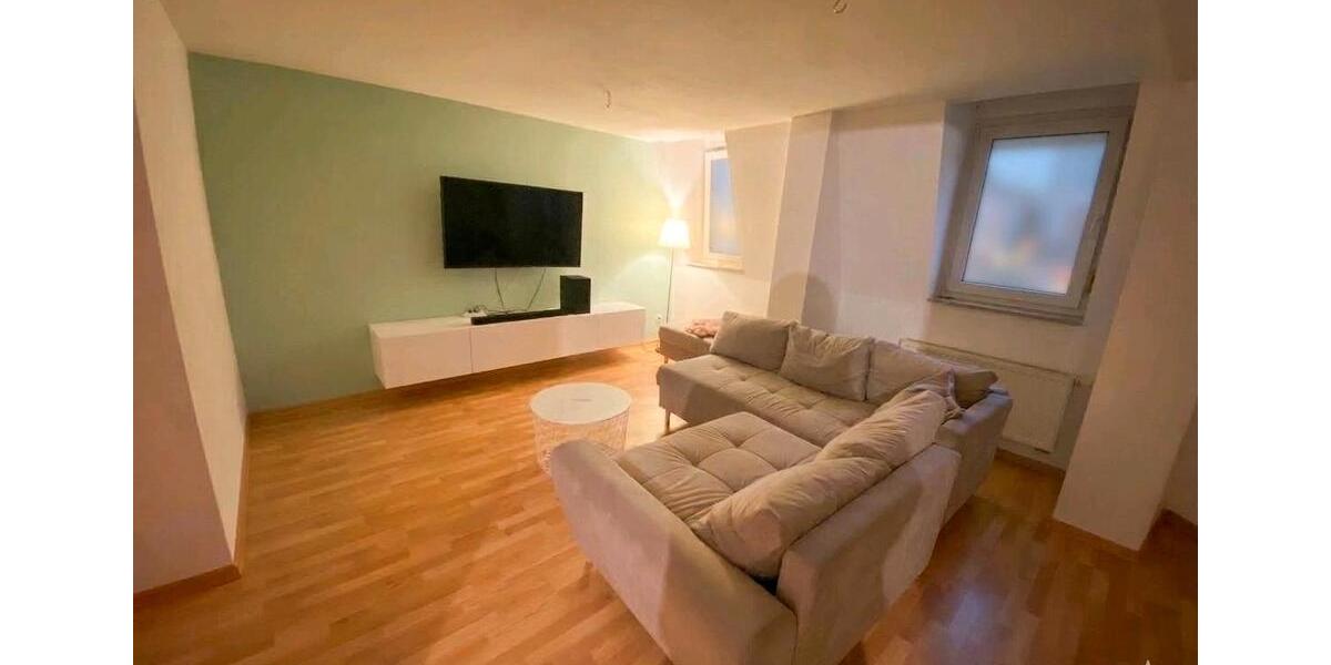 Etagenwohnung Heidenau - 3 Zimmer, 82 m&sup2;, 620&euro; | Angebot:25646717