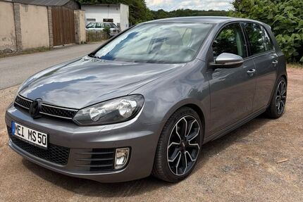 VW Golf 153.000 km 7.999 &euro; Radebeul 01445