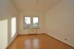 Seidnitz: Balkon + Stellplatz