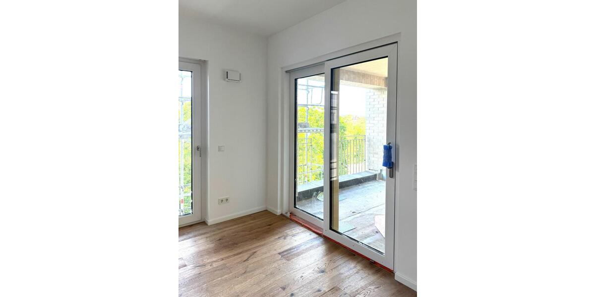 Etagenwohnung Dresden Neustadt - 3 Zimmer, 85 m&sup2;, 1.355&euro; | Angebot:25989844