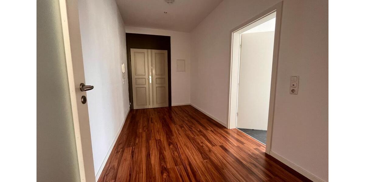 Etagenwohnung Heidenau - 2 Zimmer, 58 m&sup2;, 380&euro; | Angebot:25219414
