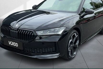 Skoda Superb 4.500 km 57.890 &euro; Dresden 01169