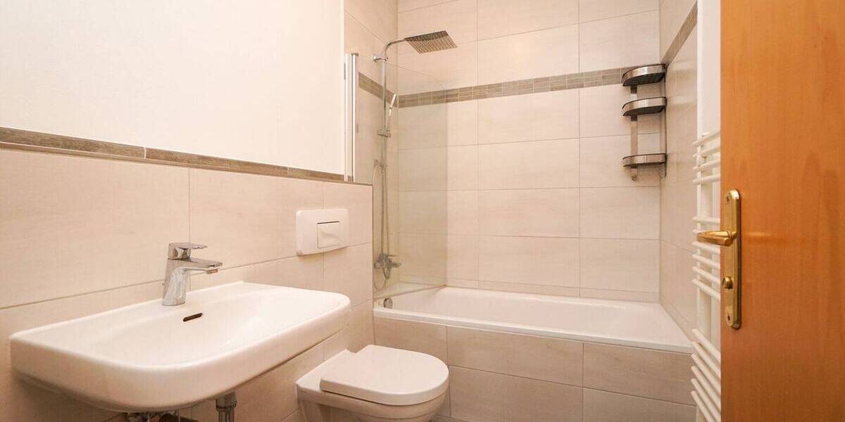 Etagenwohnung Dresden Löbtau-Nord - 3 Zimmer, 64 m&sup2;, 189.000&euro; | Angebot:26118073