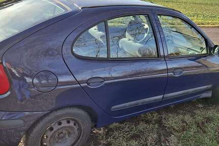 Renault Megane 137.000 km 999 &euro; Klingenberg 01774