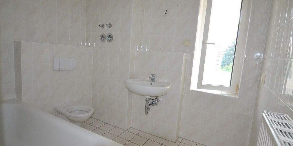 Etagenwohnung Dresden Leuben - 2 Zimmer, 60 m&sup2;, 475&euro; | Angebot:26363295