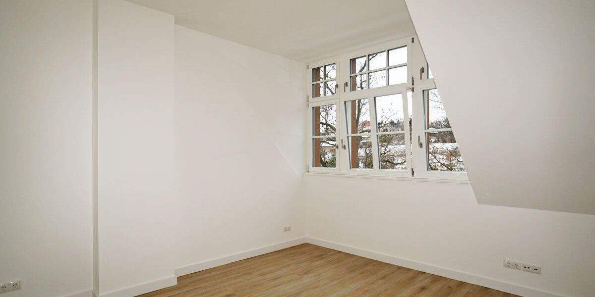 Etagenwohnung Freital / Saalhausen Saalhausen - 4 Zimmer, 123 m&sup2;, 1.250&euro; | Angebot:24685811