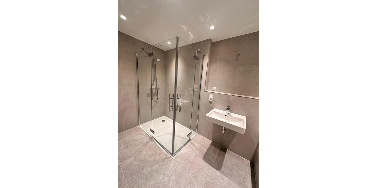 Etagenwohnung Dresden Neustadt - 3 Zimmer, 93 m&sup2;, 1.482&euro; | Angebot:26645184