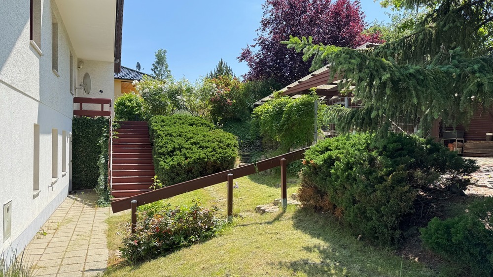 Helles, großes Einfamilienhaus mit Einliegerwohnung und Büro, Praxis oder Ferienwohnung - Einfamilienhaus Pohrsdorf Pohrsdorf | Angebot:26287315